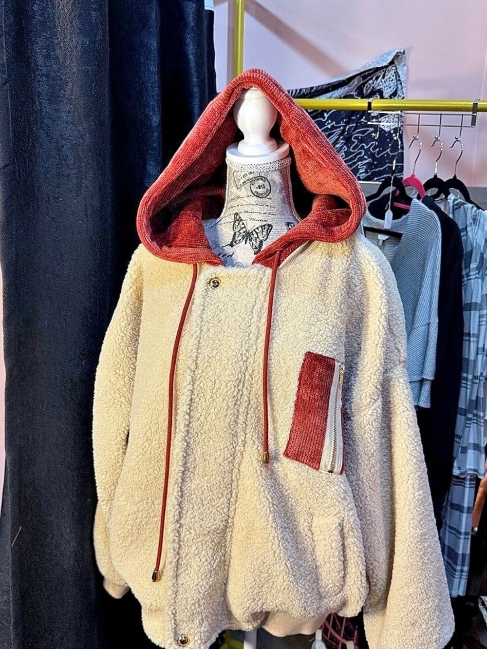 J.O.A. Teddy Jacket Hooded Cream & Red Size medium. Like New